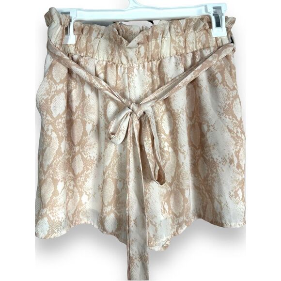 Altar’d State Paper-bag PythonShorts L - Picture 2 of 5